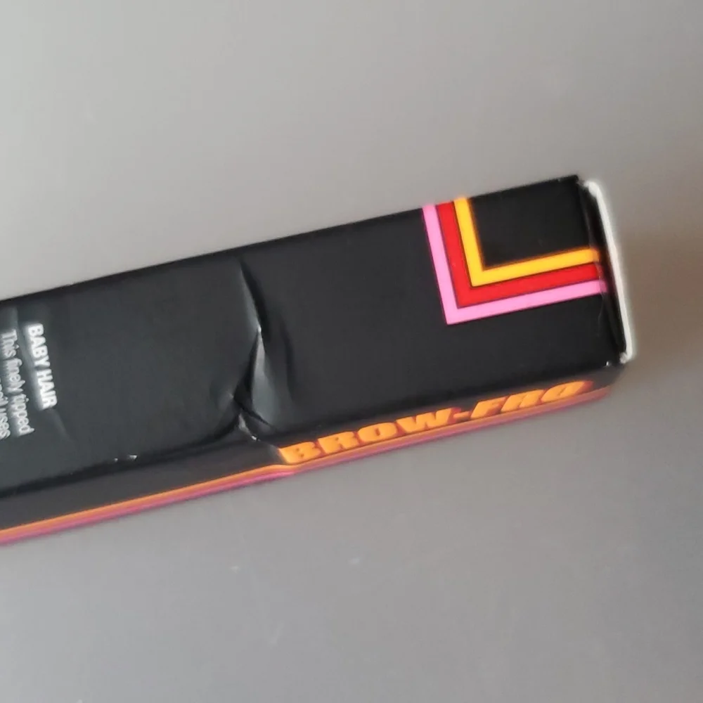 Brow-Fro 5 Baby Hair Precision Brow Pencil by Uoma Beauty - Picture 6 of 8